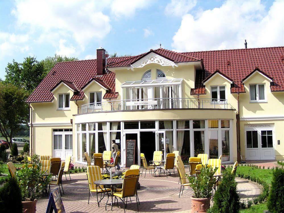 Hotel Garni Auszeit Больтенхаген Экстерьер фото